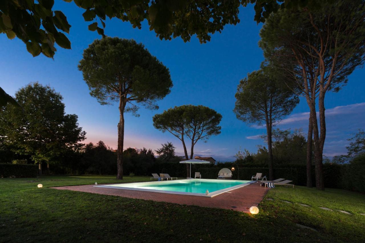 Villa Ines Charme Near Lucca Алтопасчио Экстерьер фото